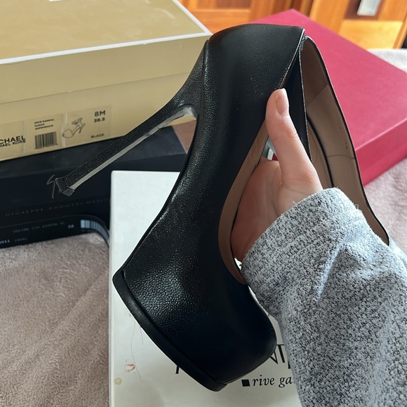 Saint Laurent Platforms - Picture 3 of 7